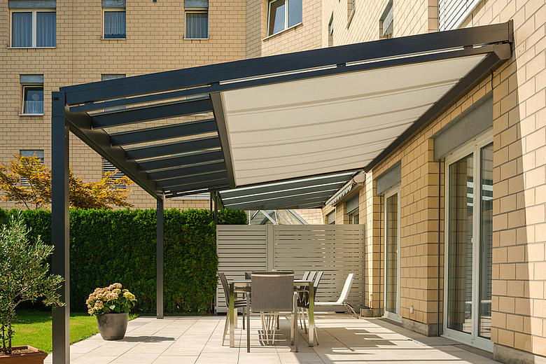 ARNEX PS2500 Unterglasmarkise und Wintergartenbeschattung als wirkungsvoller Sonnenschutz für Glasdächer 