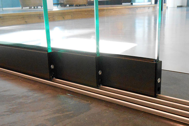 Ganzglas-Schiebeelemente GS1000 vielseitig kombinierbares, modulares System zur Rundum-Verglasung